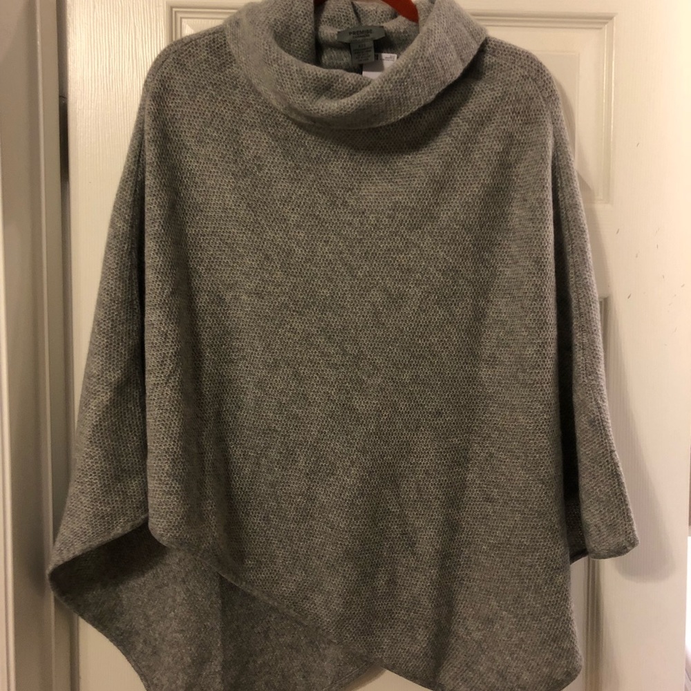 Cashmere poncho